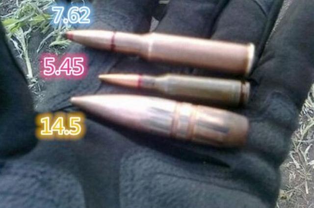 原创美制坦克被库尔德大口径步枪击毁炮塔侧面装甲被打穿弹药殉爆