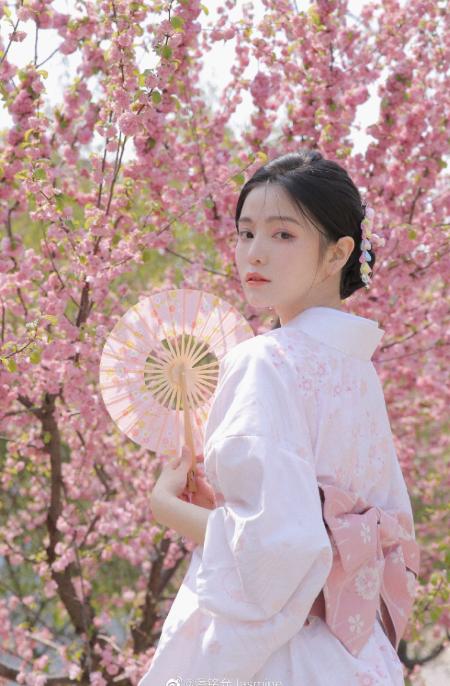 斗鱼继成果再迎明星主播武藤纯子扮演者潘铭允梨落前来助阵