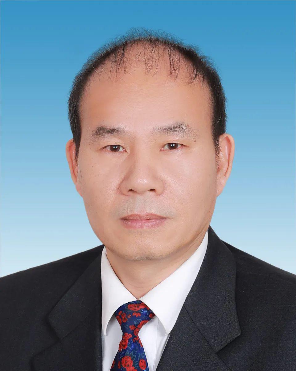 庞标益当选来宾市人大常委会主任