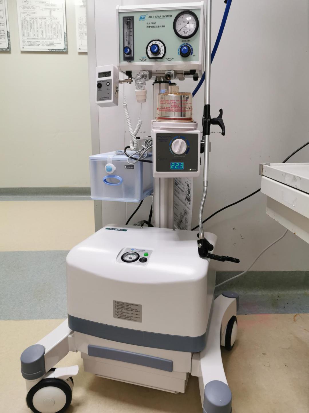 pb840呼吸机肺功能检测仪设 备科室现有医护人员74名,其中主任医师2人