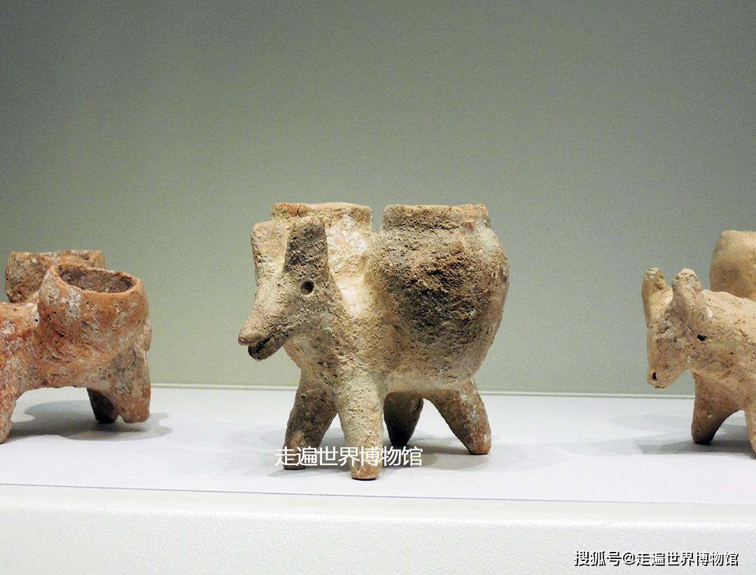 原创世界上最早的陶器是个身材超级魅惑的女人像