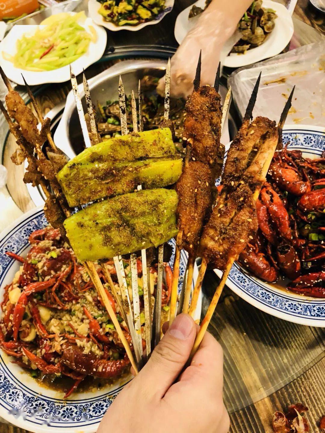 堂食恢复啦烧烤撸起来安陆这家店全味虾球仅需9块9