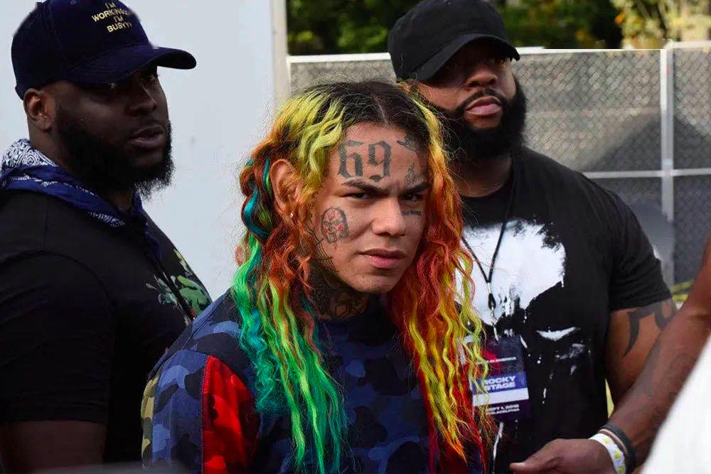 他这次出狱可能就会被暗杀rip6six9ine不顾生命高调炫富保镖们纷纷