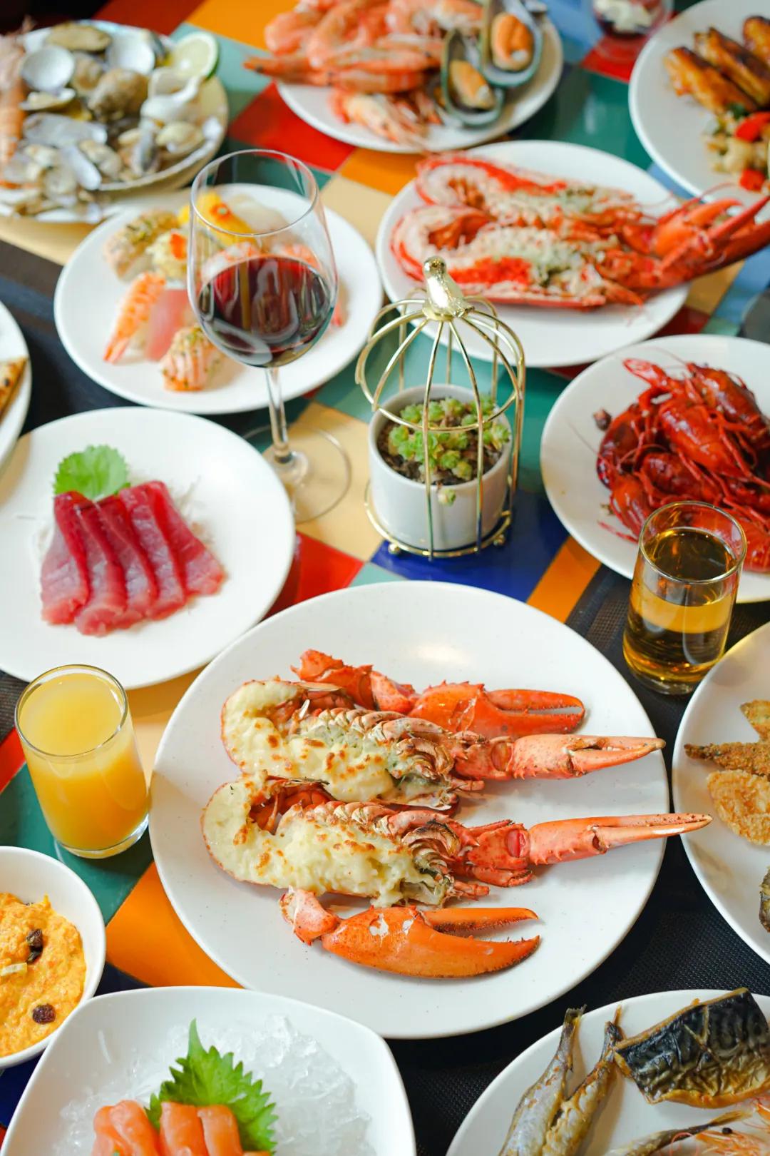 五一预定这家波龙畅吃的豪华海鲜红酒自助盘它