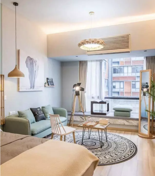 女人靠首饰,家装客厅靠地毯_效果图