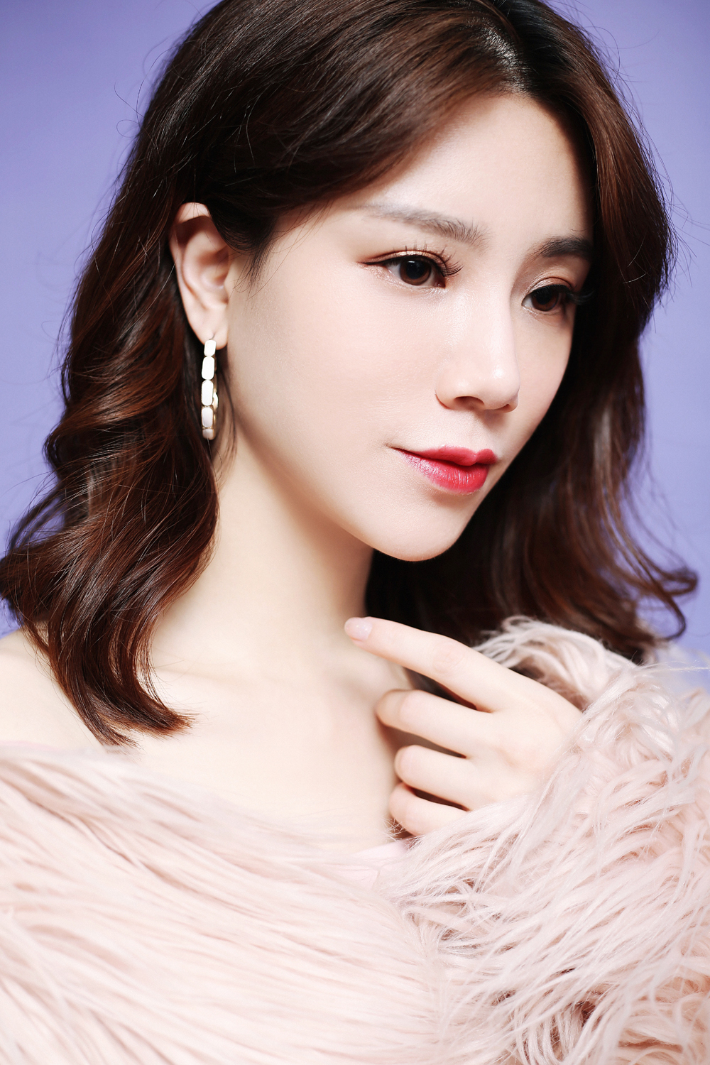 陈嘉琦新歌如果首播敢爱敢恨展现创作能力