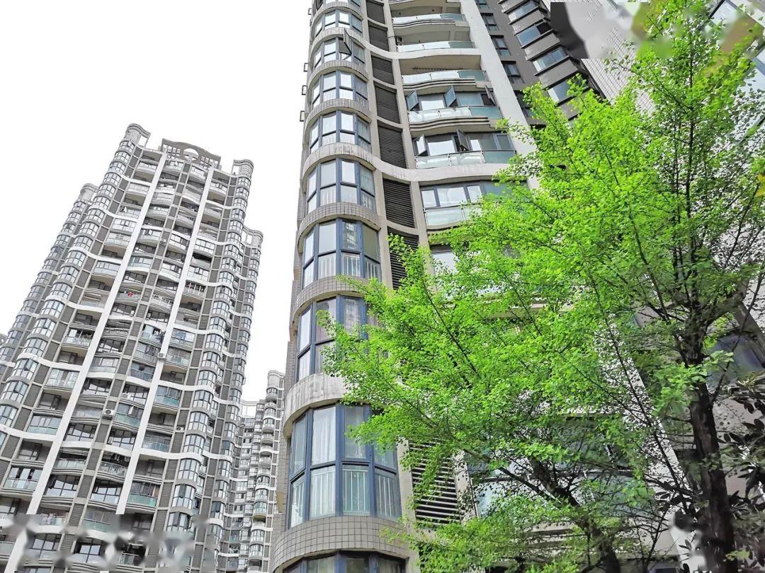 还有疫情过后的平安祥和龙晖苑▲龙贤苑春风十里,不如你龙城庄园▼龙