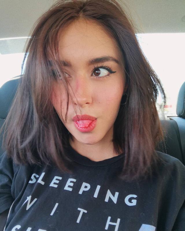 宅男女神,天使正妹,俏皮可爱!_acevedo