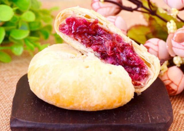 玫瑰花别再泡茶了做成玫瑰鲜花饼水晶糕好吃好看颜值棒