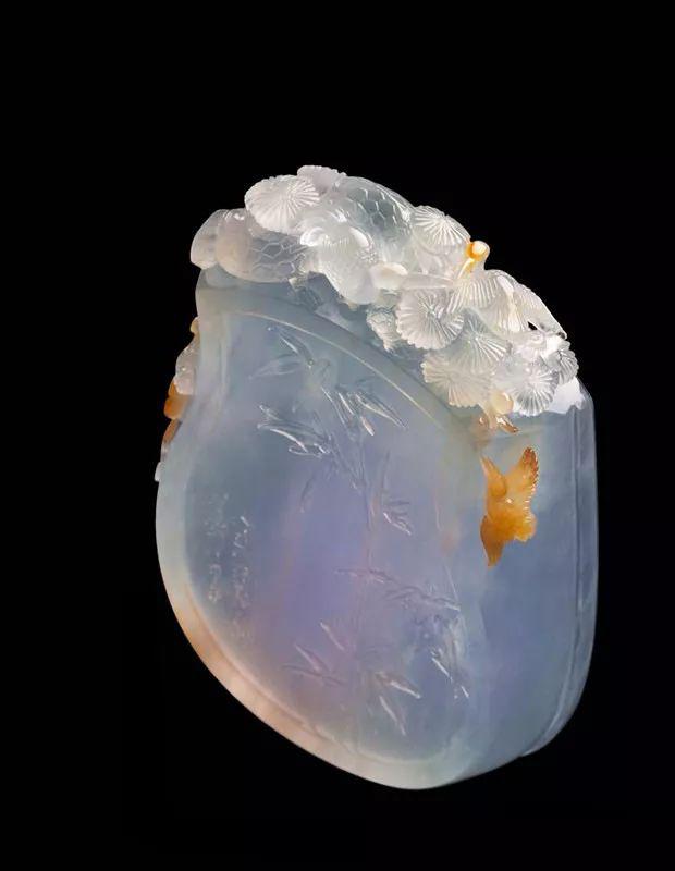 翡翠玉雕精品欣赏,给人一种余味无穷的感觉!_雕刻