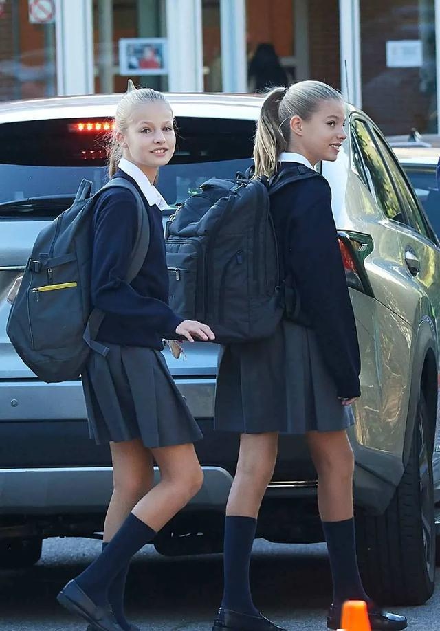 西班牙公主读书也"争艳"!姐姐端坐摆女王范,好基因全被她继承_莱昂