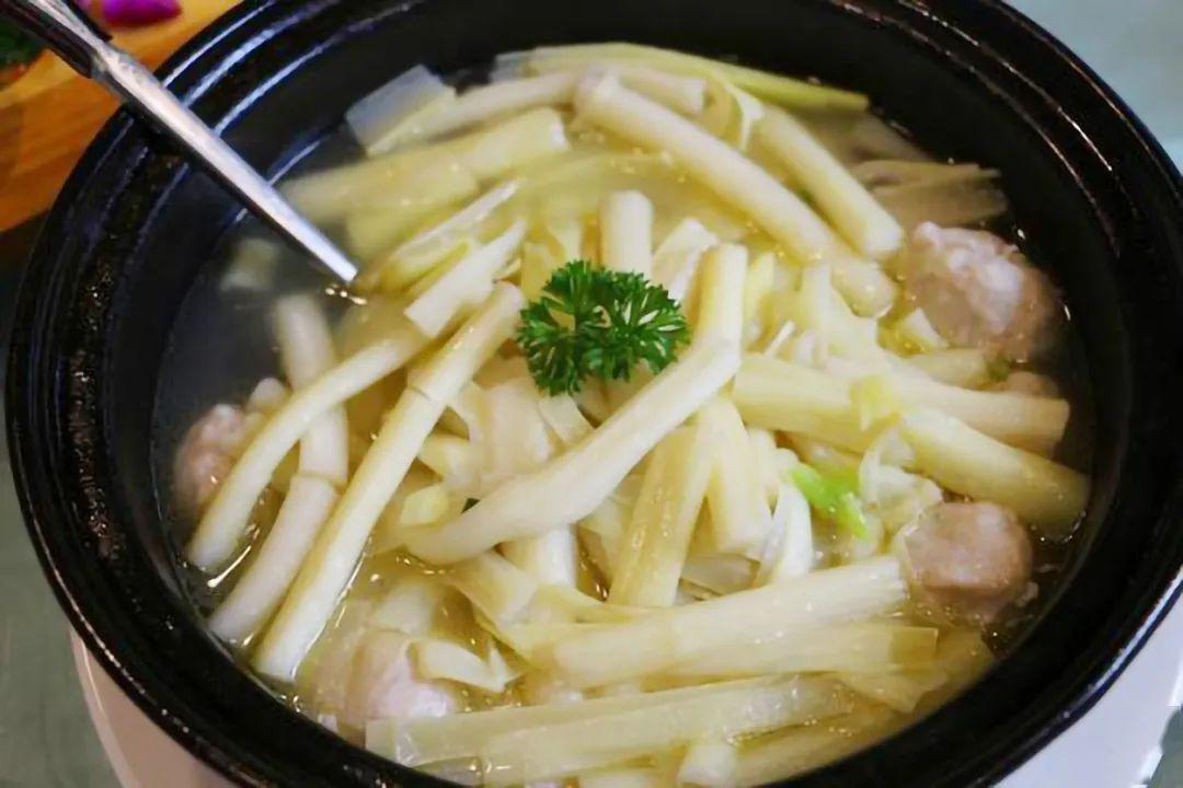 hot开洋蒲菜开洋蒲菜是以香蒲茎制成的传统名菜,为江苏省淮安市特产