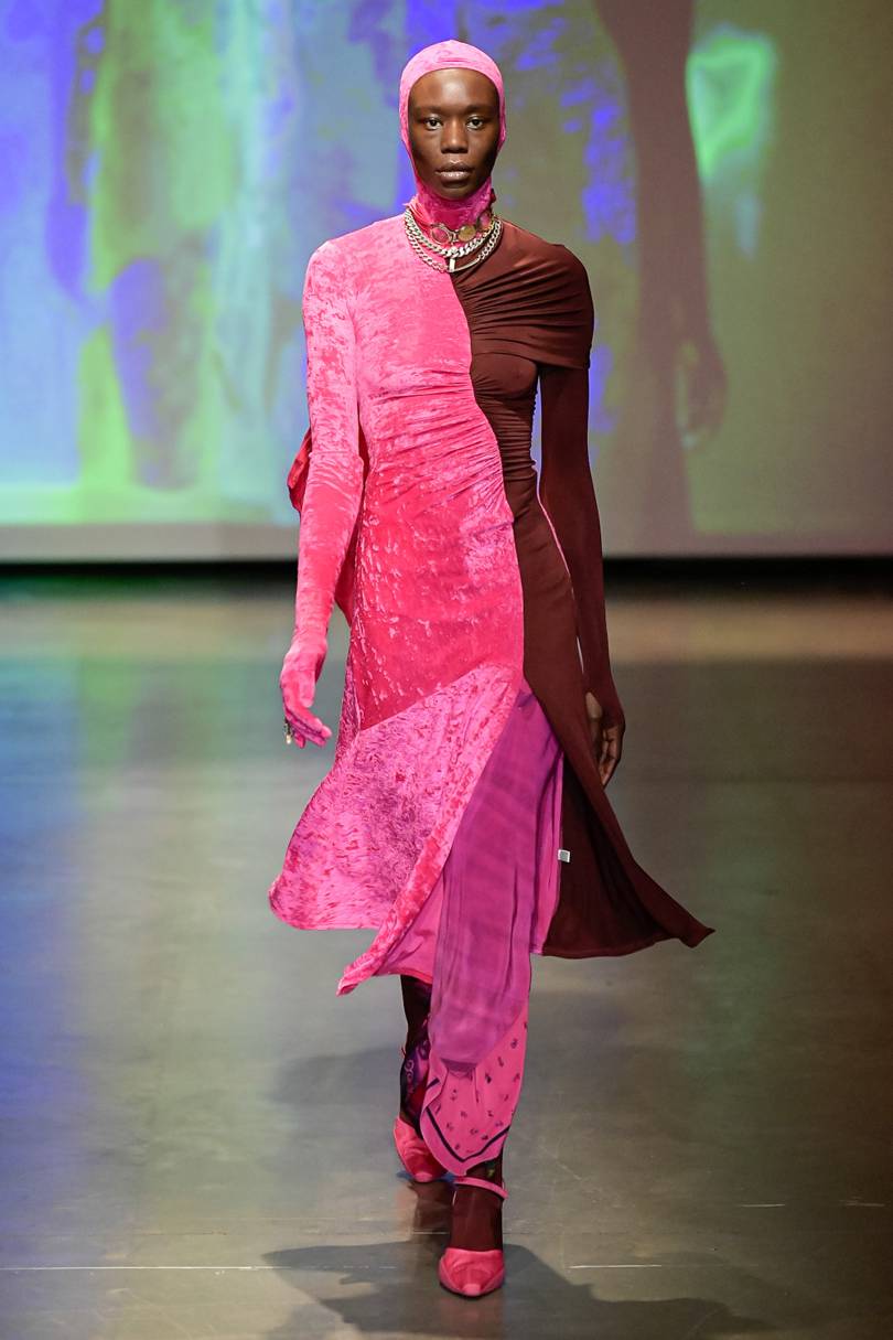 marineserre2020秋冬系列描绘经济宗教生态人性的一场秀