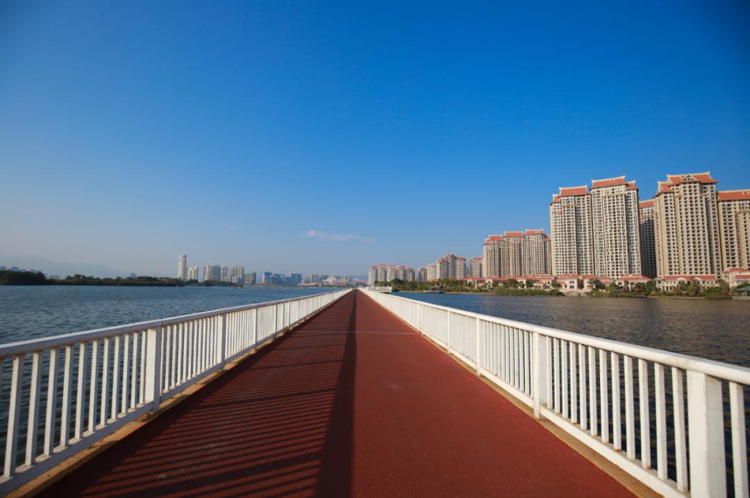 小长假将至这个周末避开拥堵人群先冲鸭