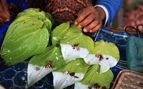 缅甸街头槟榔你敢尝试吗