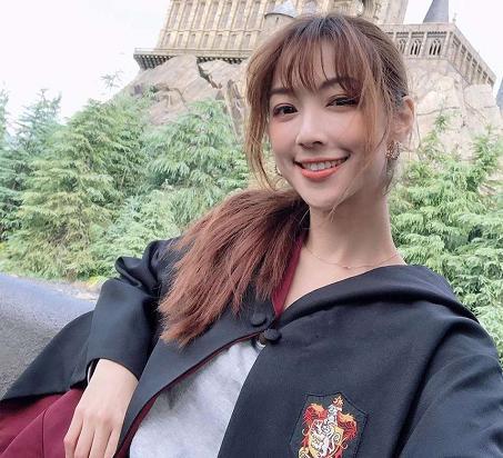 如今林采薇也找到了自己新的归宿,男友黄少谷也为了结婚拼命挣钱,希望