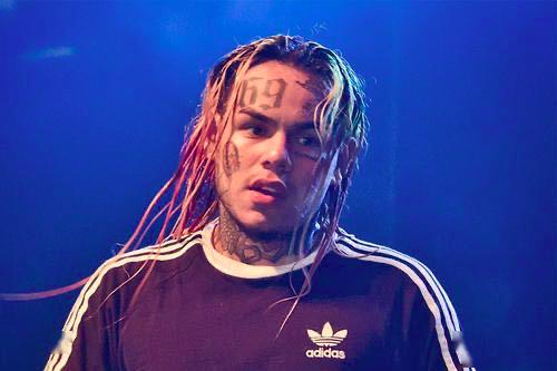 他这次出狱可能就会被暗杀rip6six9ine不顾生命高调炫富保镖们纷纷