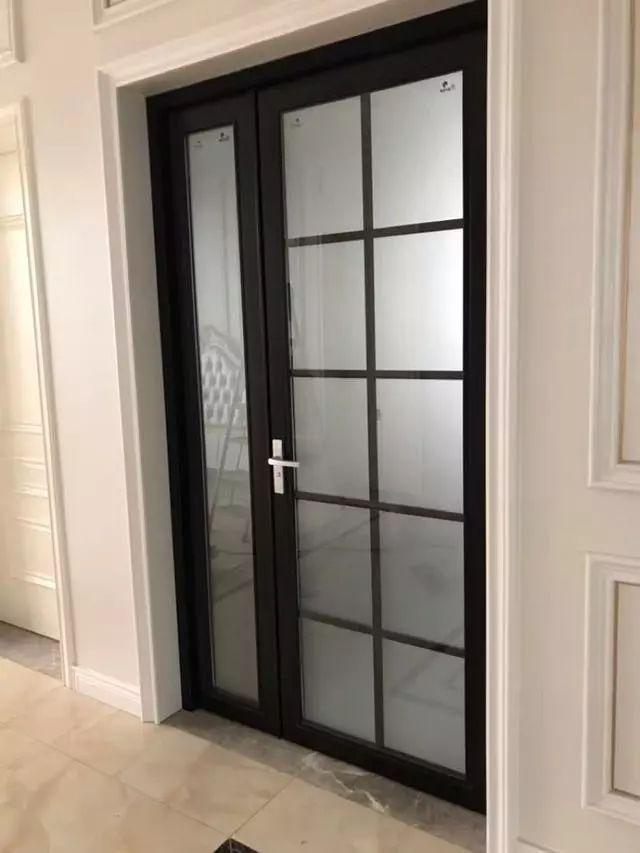 现在厨房流行用子母门!不占空间还美观,聪明人早就装上了!