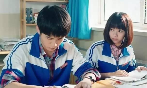 原创若男生同桌这样欺负你八成是在暗恋你别装作不知道