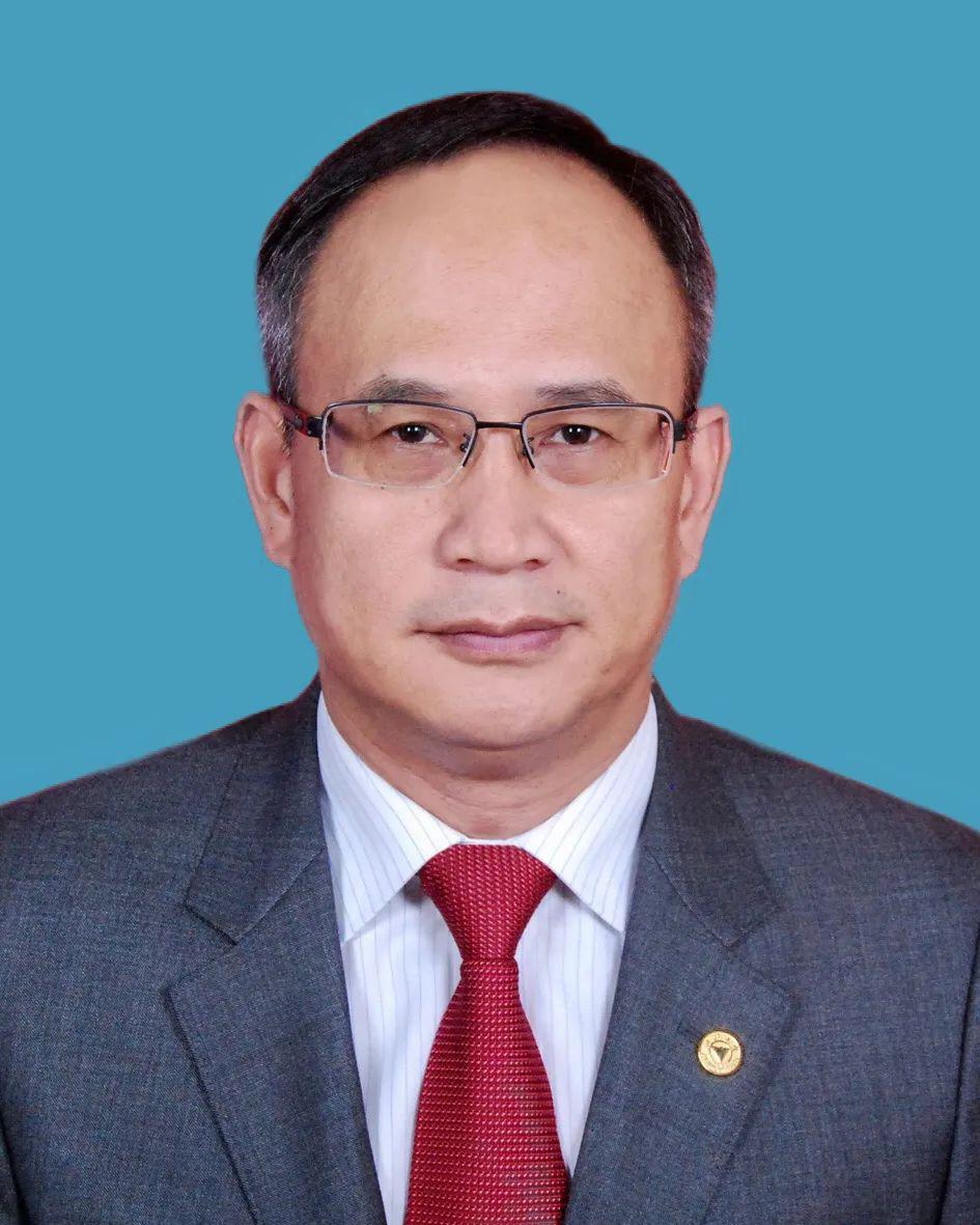 庞标益当选来宾市人大常委会主任