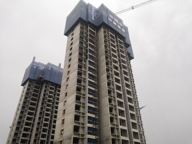 润泽臻品二期工程位于渭南市开发区,由五栋高层住宅楼组成,总建筑面积