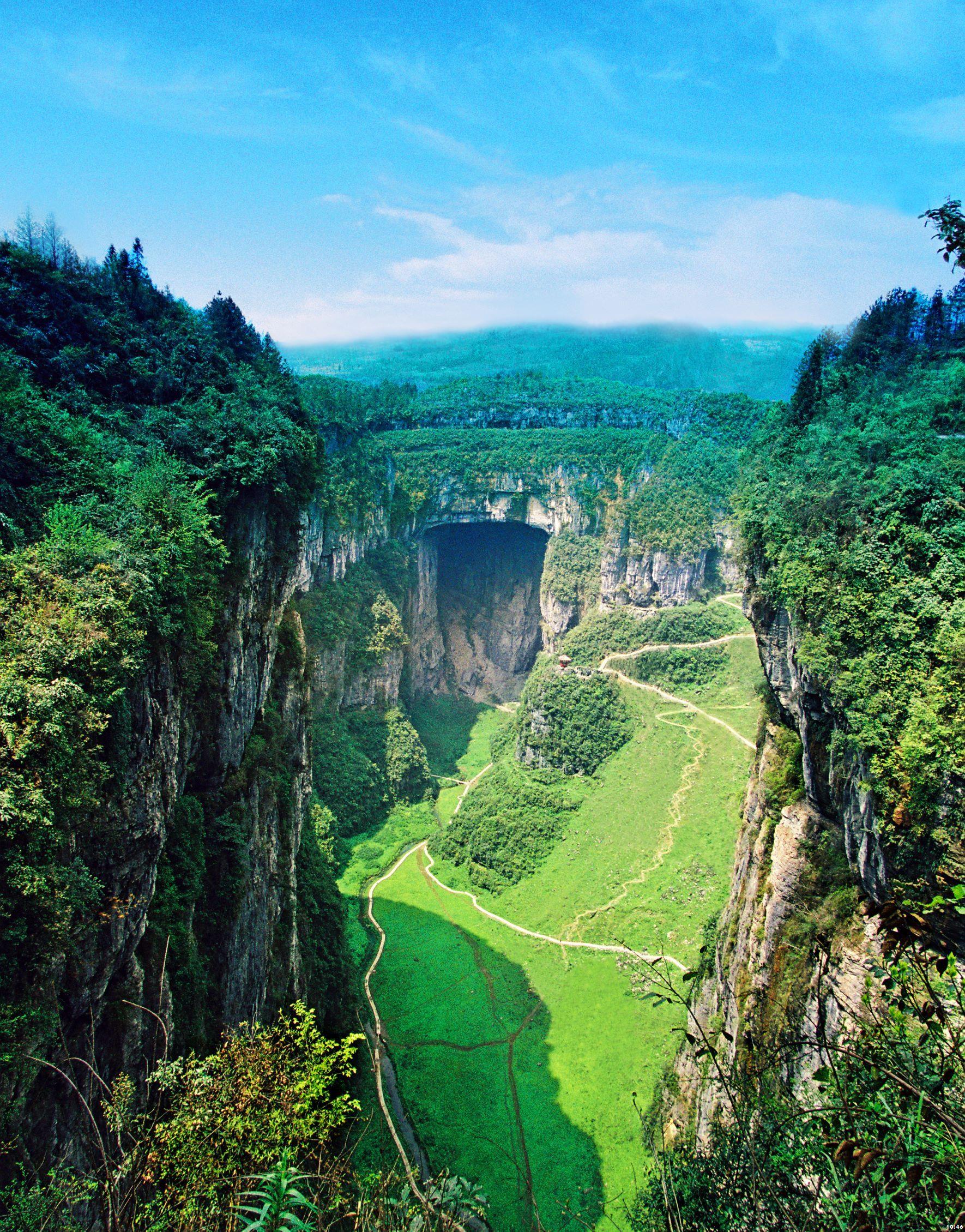 天生三桥世界自然遗产图片