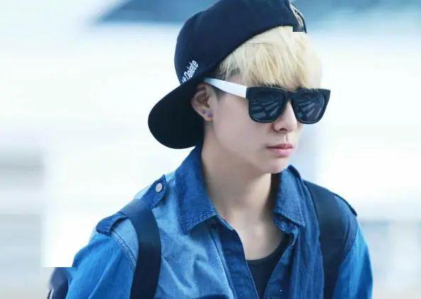 《创造营3》长相最酷的一位学员,近看像李钟硕,远看像李汶瀚_刘梦