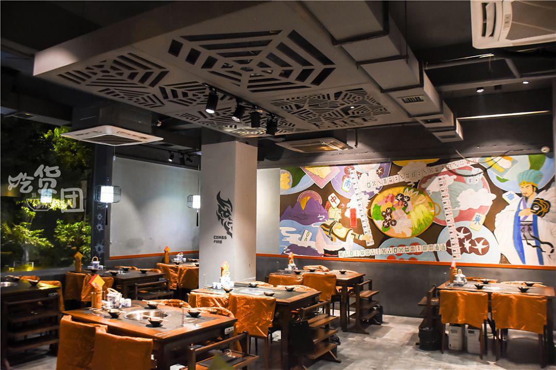 299元吃串串火锅这家开在繁华商圈边的串串店你想吃的全都有