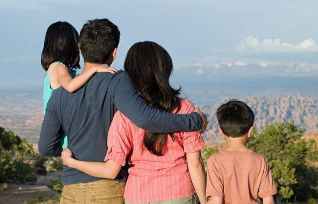 90后父母沉迷王者荣耀给龙凤胎儿女起的名字让全家哭笑不得