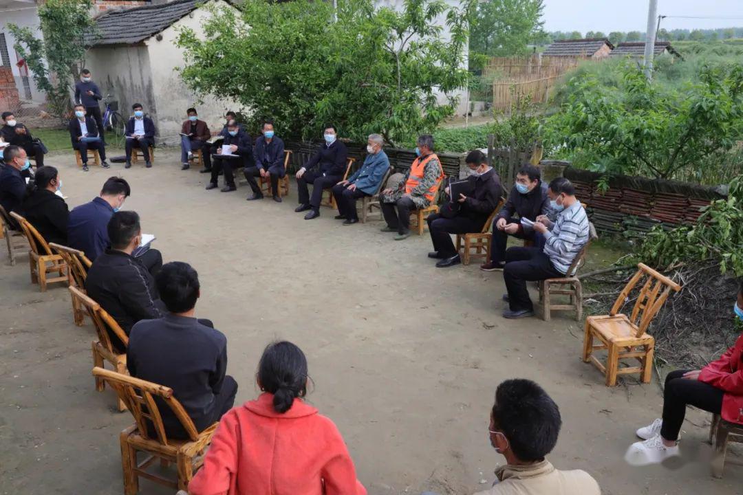杨兴铭到天门高新园和彭市镇调研脱贫攻坚工作