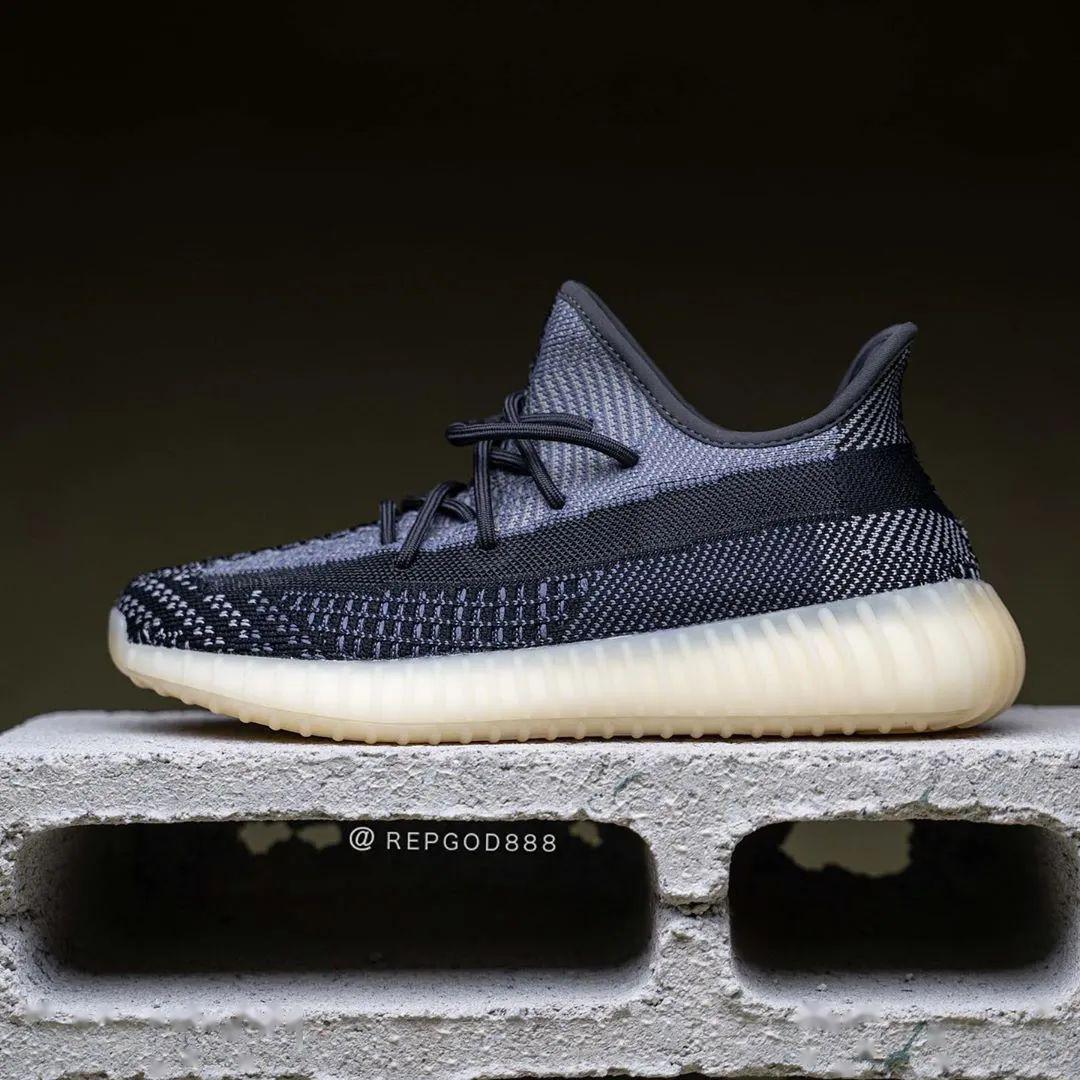 yeezy 350"奥利奥"配色提前上脚泄露,限量发售日期确认!
