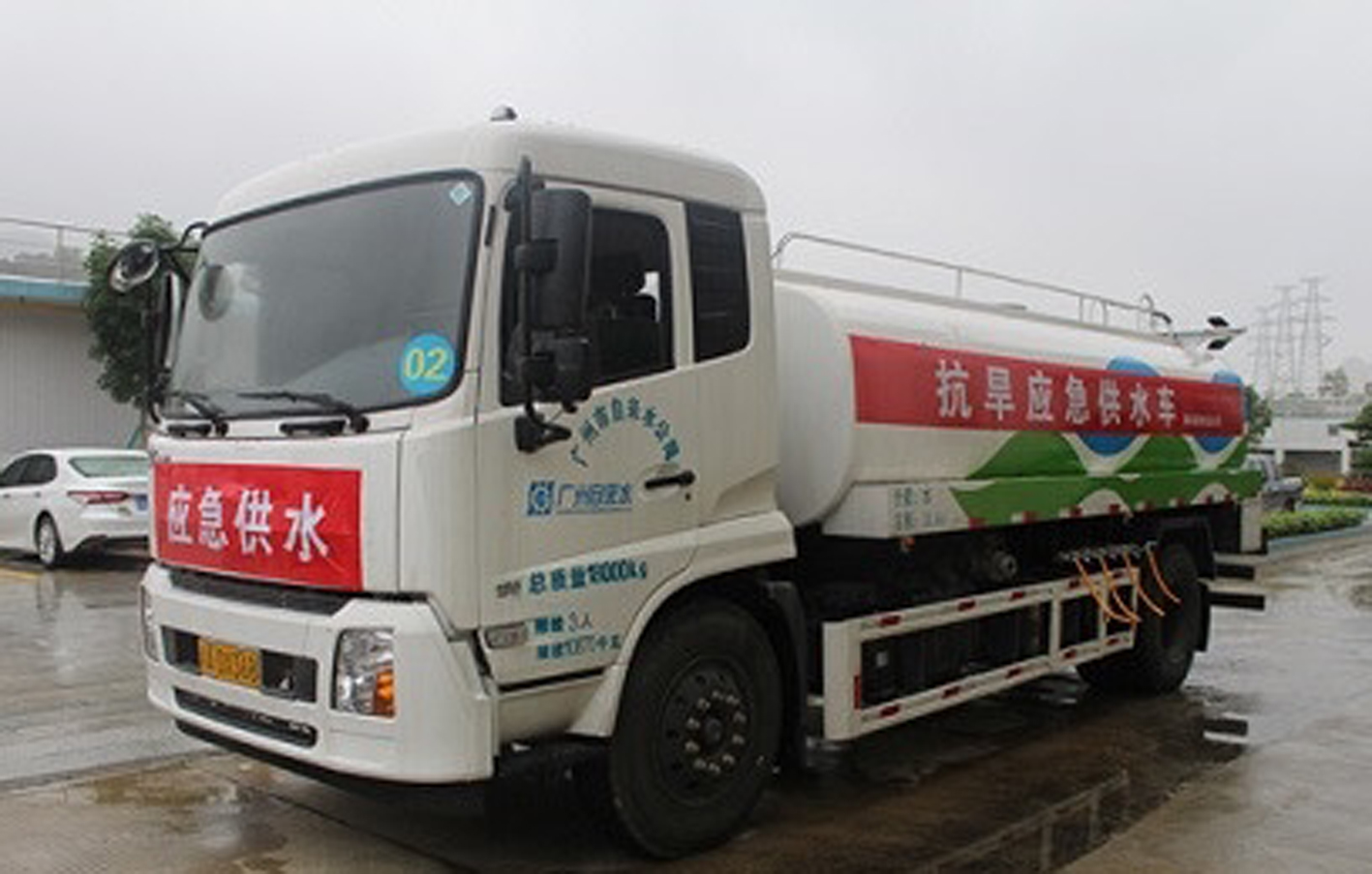 广州应急供水车为海丰"解渴"