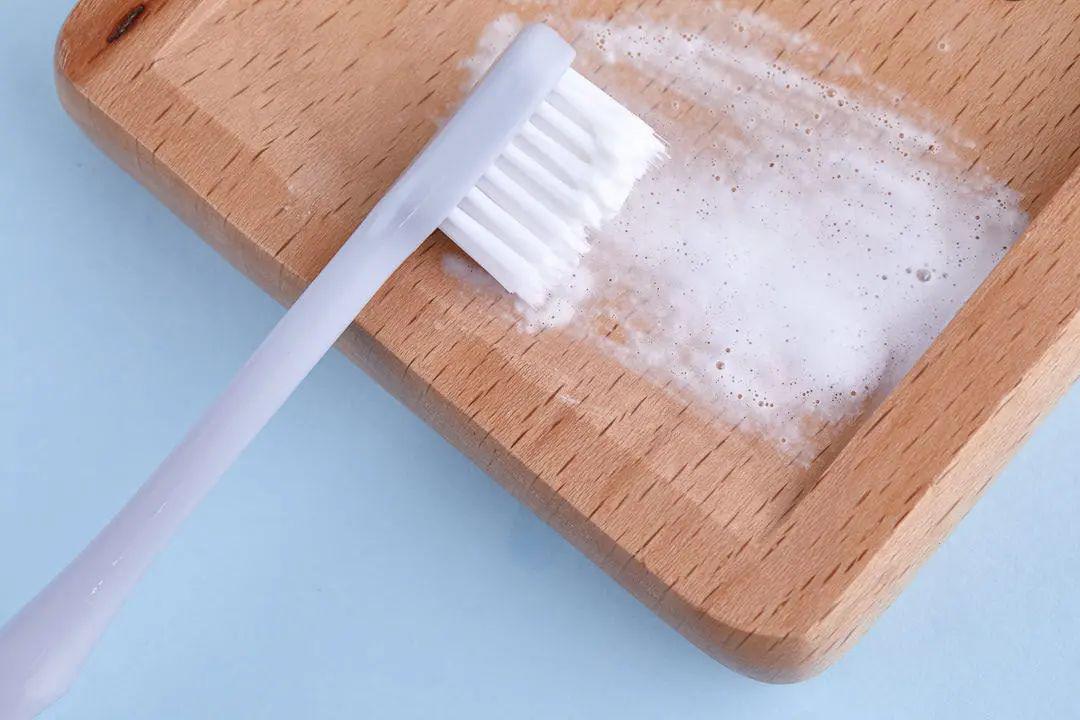 冷热酸甜,想吃不能吃,牙齿敏感怎么办?_牙膏