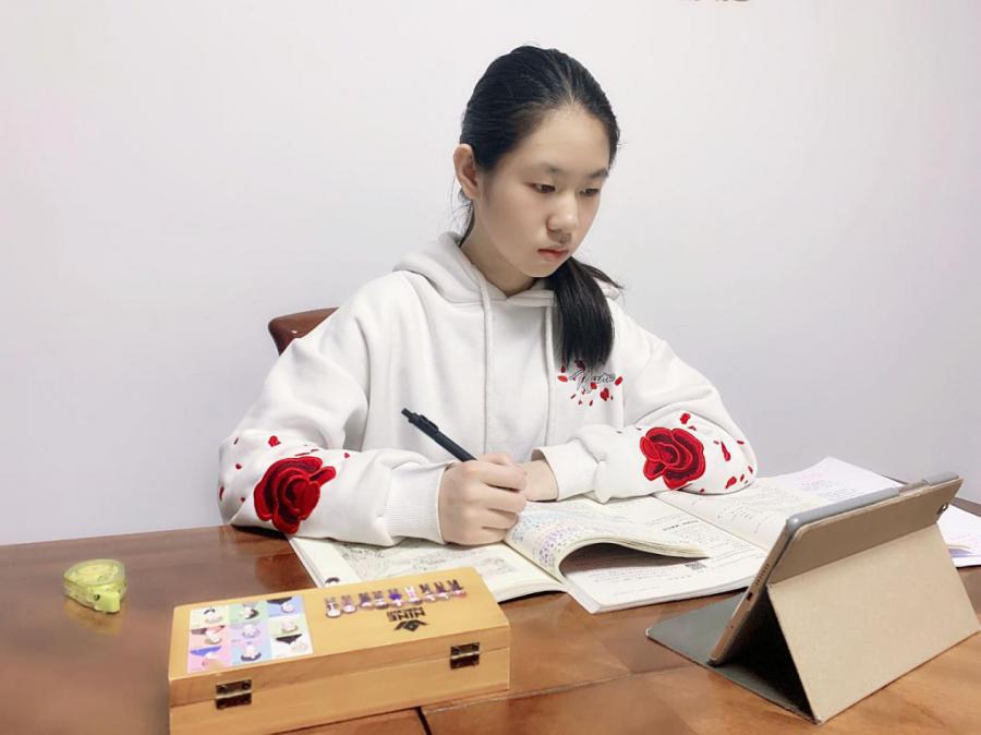 同心战役爱相伴一样追梦志更坚大同一中北校初二级部a组最美家长最靓