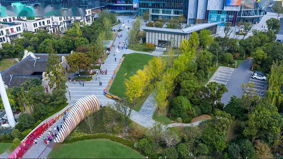 购物中心如何打造下沉式广场让客流变客留