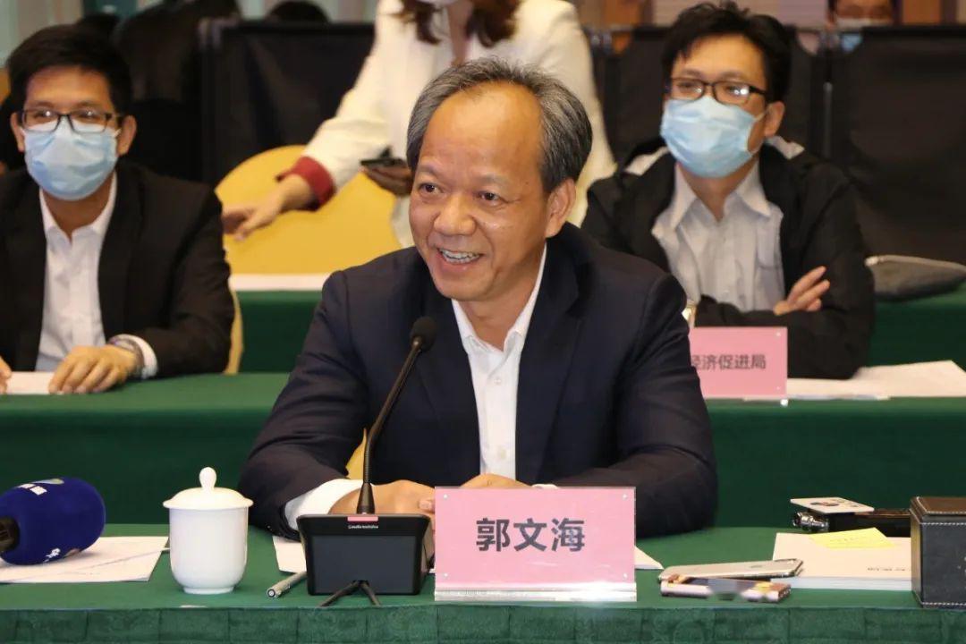 佛山市委副书记,顺德区委书记郭文海"六年前,华发就有了投资顺德的