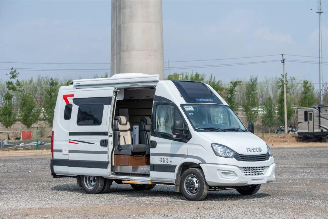 b型房车荷载五座动力充沛操控轻盈这台国产房车设计得像进口