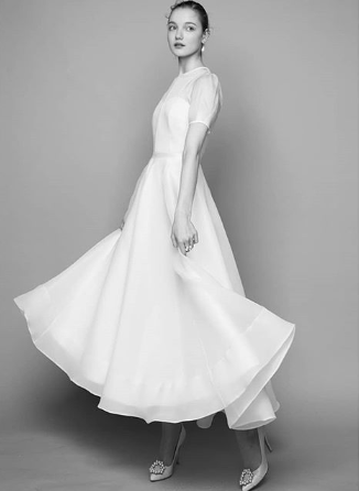 韩国婚纱brideandyou金泰希权娜拉iu都穿它还有超美客制婚鞋