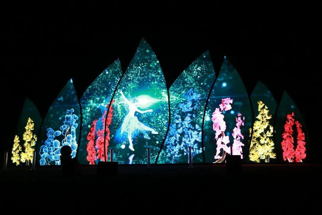 灯光秀重新上演许你一场难以忘怀的光影梦境