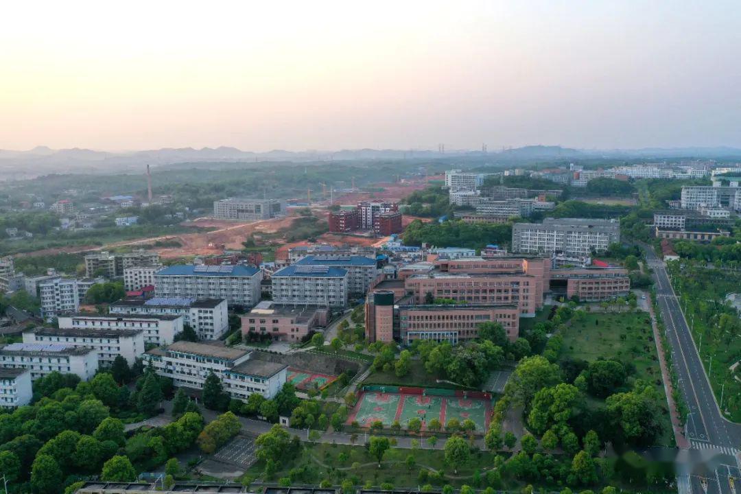 湘潭大学 全景图图片