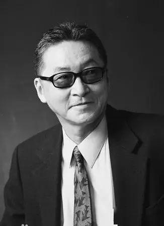 中国近代史学者,时事批评家,台湾作家,历史学家,诗人;台湾无党派人士