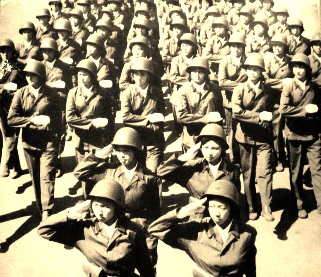 原创越战女兵的峥嵘岁月:最难受的不是被俘虏,而是身心的煎熬!