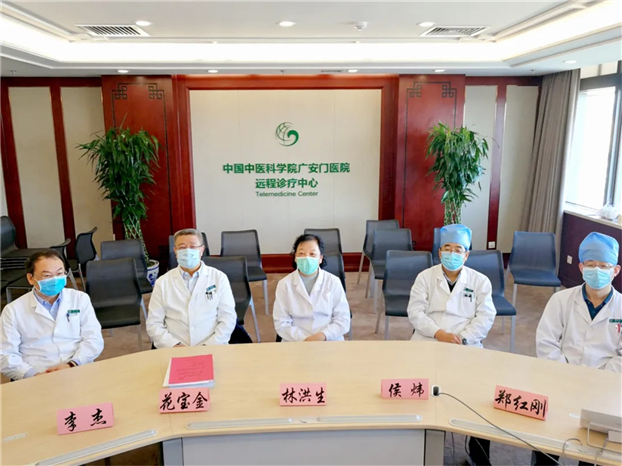 肿瘤科主任医师林洪生,副院长花宝金,肿瘤科主任侯炜,医务处处长李杰