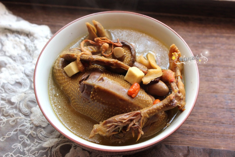 孩子不喜欢喝汤材料单一汤的味道就差些自己不会配料我来帮您