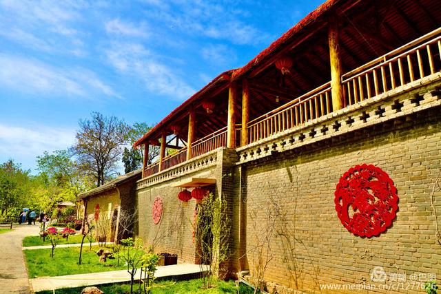 山上种满香料村中窑洞古宅宜阳县香鹿山下赵老屯村游记