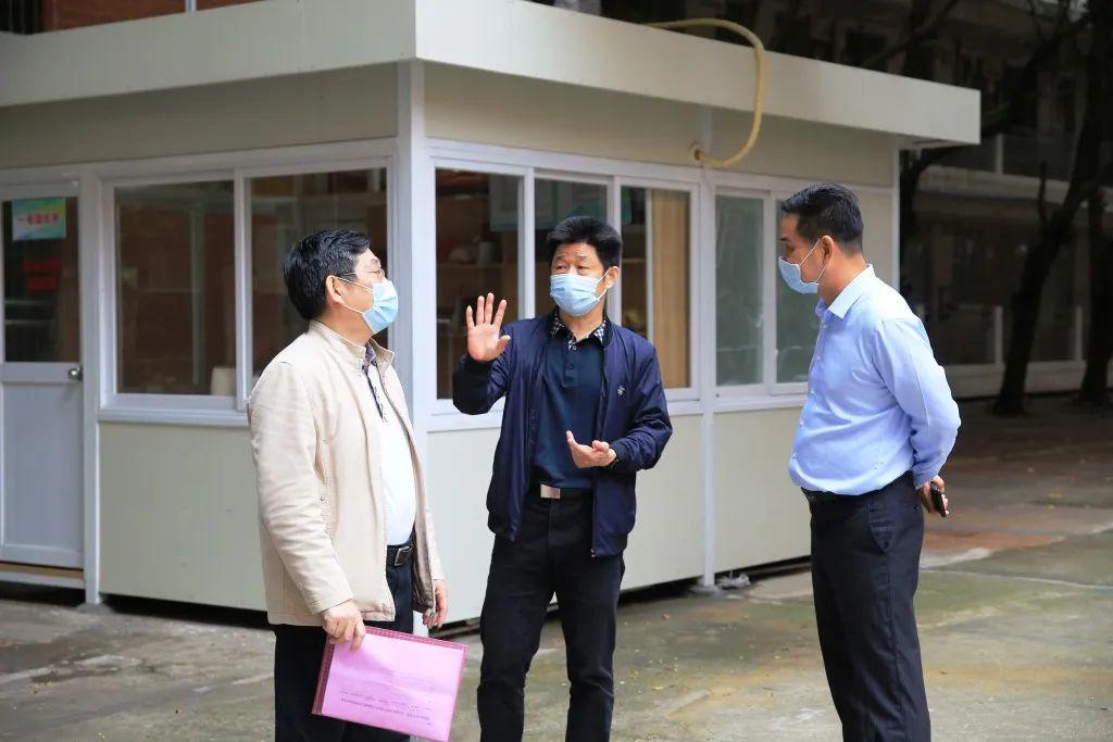 南海区委常委区纪委书记李伟成莅临我校检查返学复课及疫情防控工作