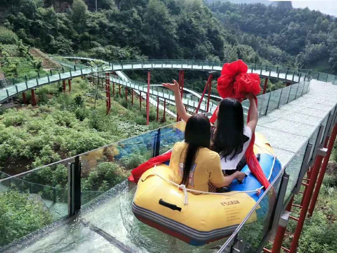 约起清江水布垭旅游景区巴王水寨4月26日开园