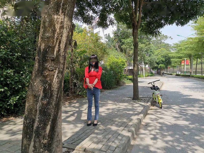 辣眼!一火辣"站街女"卖淫被抓,民警调查发现该红衣女子竟是