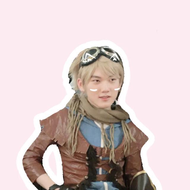 原来我们都错怪rng了,原本jkl接班uzi,betty打野,现在都乱了_阿水