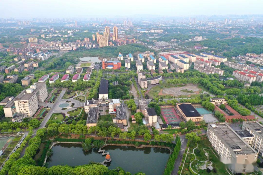 湘潭大学 全景图图片